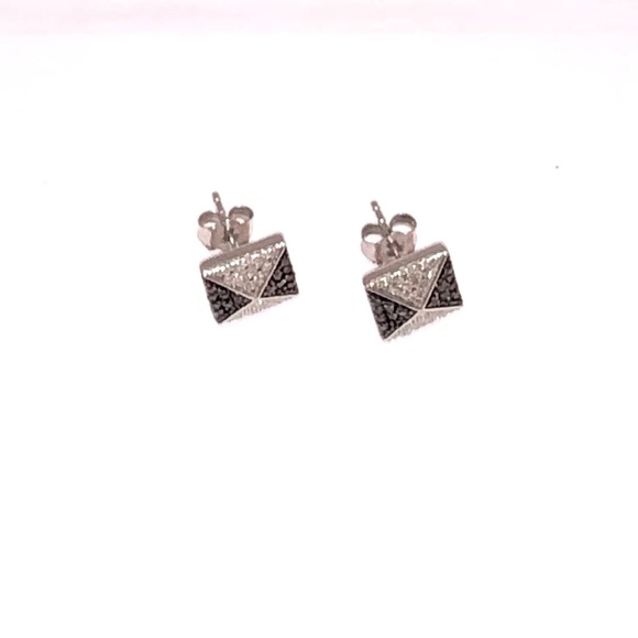 NEW .52ctw Black/White Natural Diamond Earrings - Picture 8 of 16